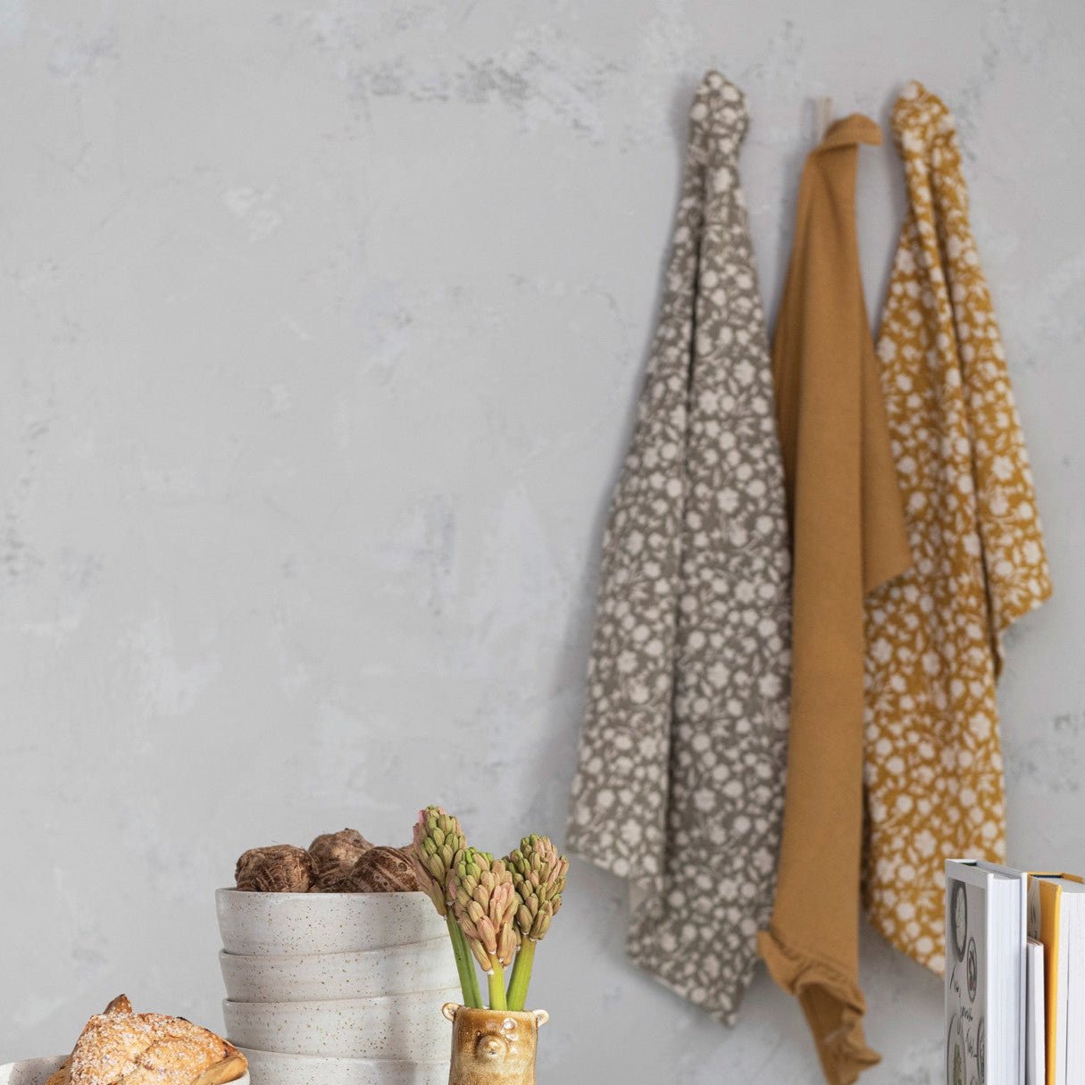 Cotton Slub Printed & Cotton Waffle Tea Towels - Izaria Home