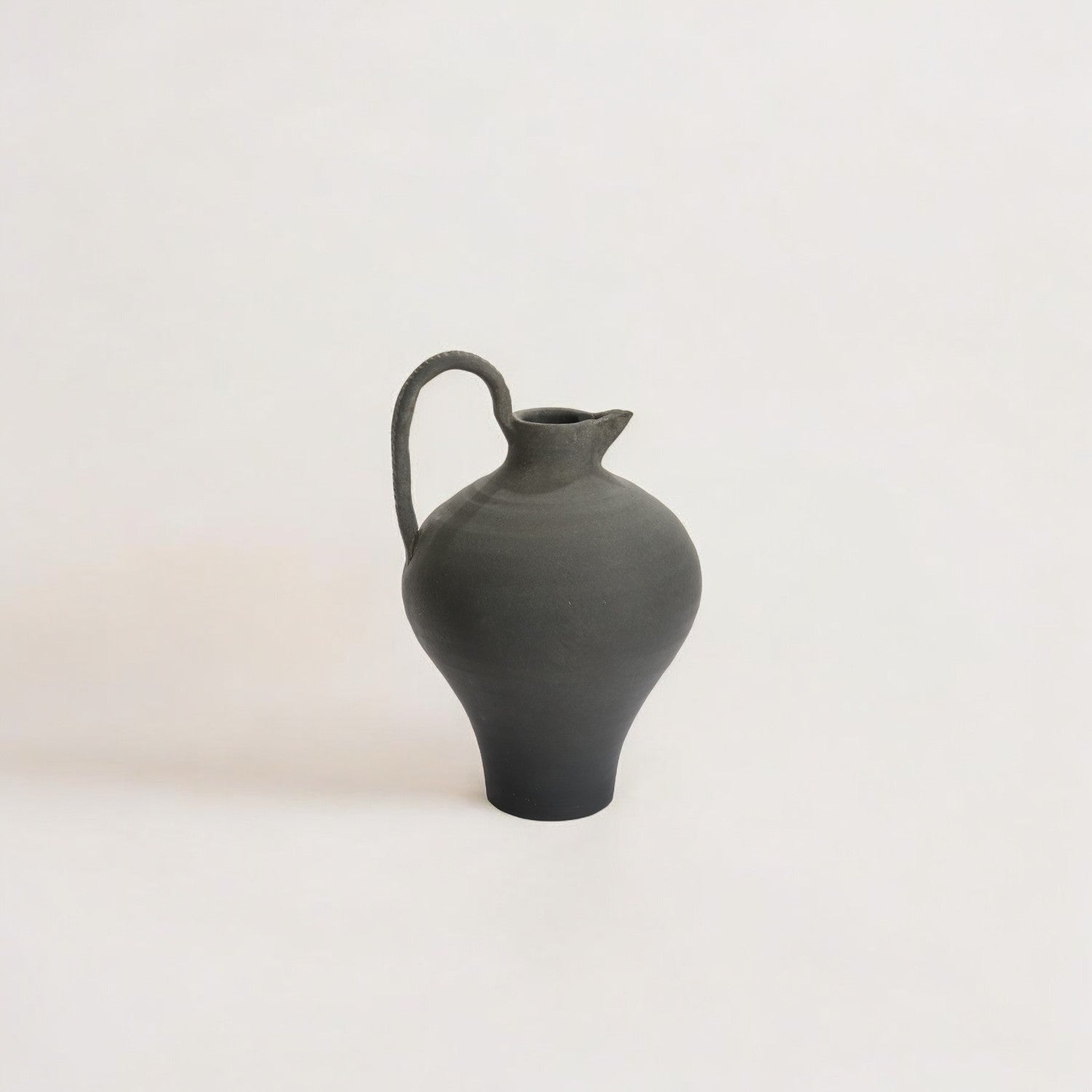Ravine Jug - Izaria Home