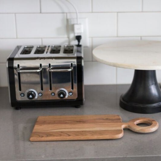 Acacia Cutting Board - Izaria Home